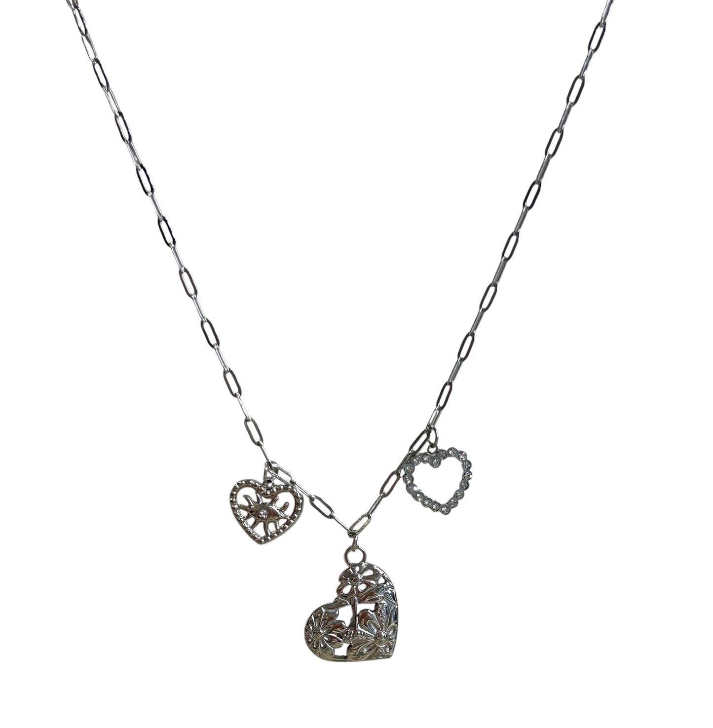 Evisda “Gillian”- Triple Heart Necklace